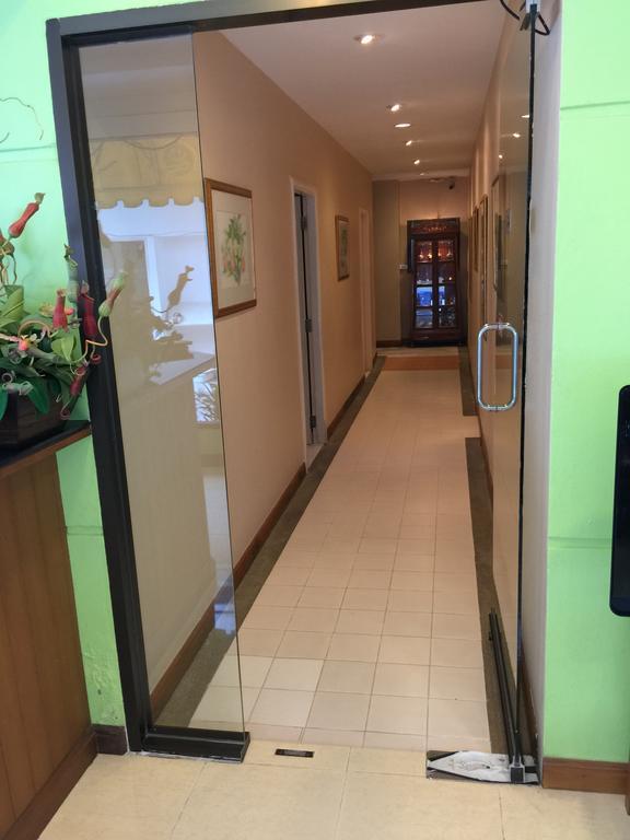 Smile Inn Patong Екстер'єр фото