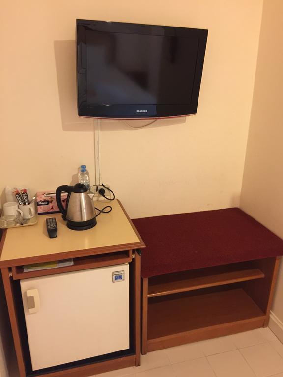 Smile Inn Patong Екстер'єр фото